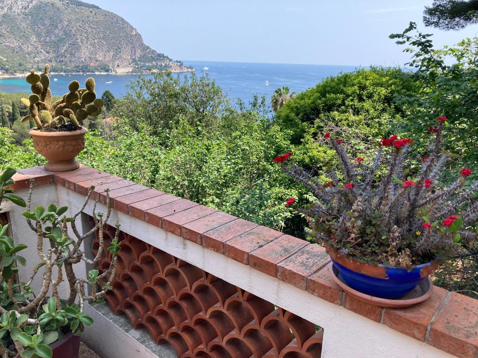 Appartement Independant Dans Villa Eze Bord De Mer Dış mekan fotoğraf